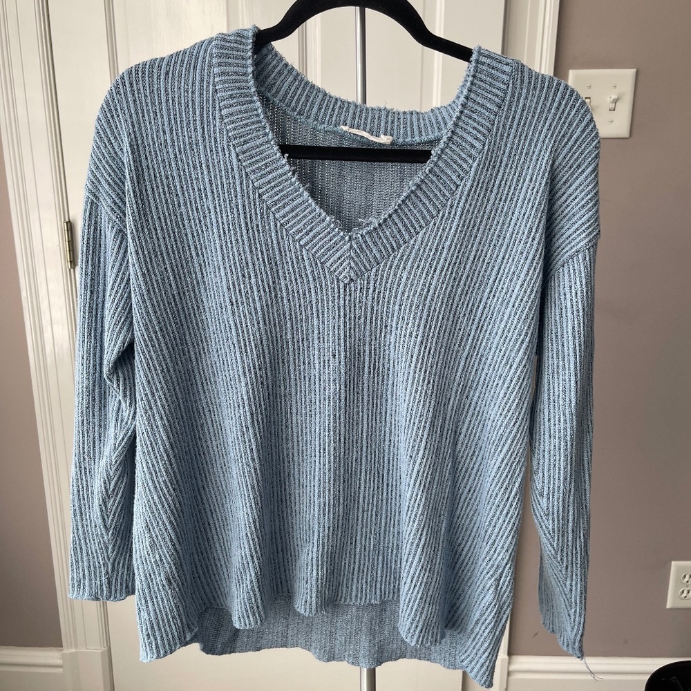 A2 - #116 Lush Light Blue ribbed V-neck Sweater, size Small